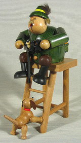Sitting Hunter Lookout Post German Smoker – alternate view of the German Christmas smoker