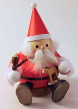German Smoker Santa Sitting – alternate view of the German Christmas smoker