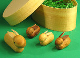 Miniature Bunnies German Figurine Set – alternate view of the Christmas ornament