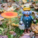 Mushroom Hunter German Smoker | 19cm | 7.4 inches – alternate view of the German Christmas smoker