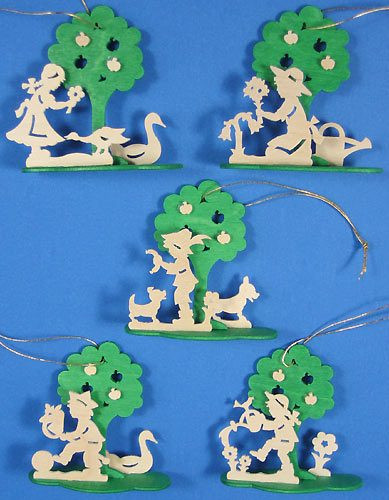 Five Flower Children Tree German Ornament – Christmas ornament