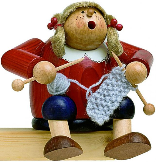 Knitting Lisa Shelf Sitter | 15cm – German Christmas smoker by KWO