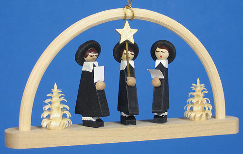 Arch German Ornament Carolers – alternate view of the Christmas ornament