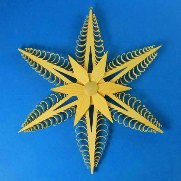 Star Wooden German Scene – alternate view of the Christmas ornament