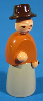 Shepherd Figurine Brown Pyramid – Christmas pyramid by Richard Glaesser