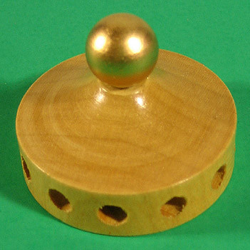 Pyramid Hub 12 Holes - 4mm / 2.5mm - 4 – alternate view of the Christmas pyramid