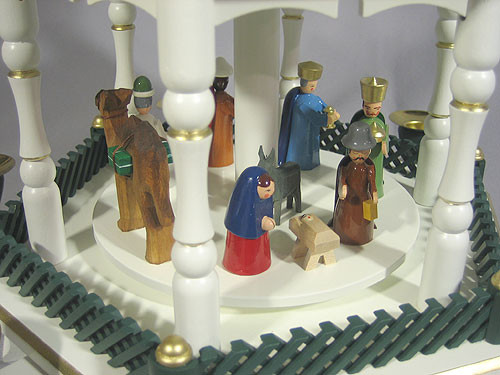 Christmas German Pyramid White Green Nativity 4 Levels