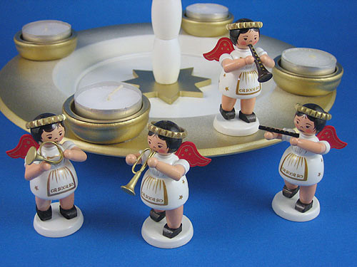 Flying Angel TeaLight German Christmas Carousel – detail view of the Christmas pyramid