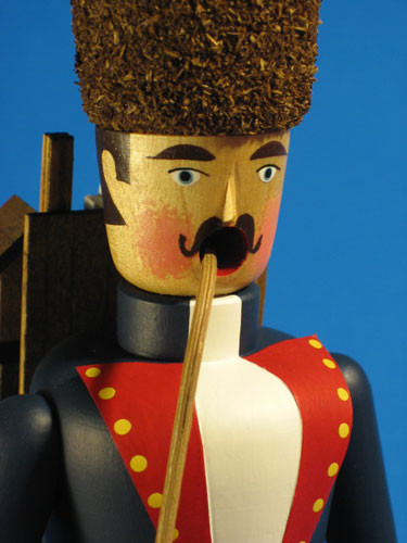 Clock Peddler German Smoker – side view of the German Christmas smoker