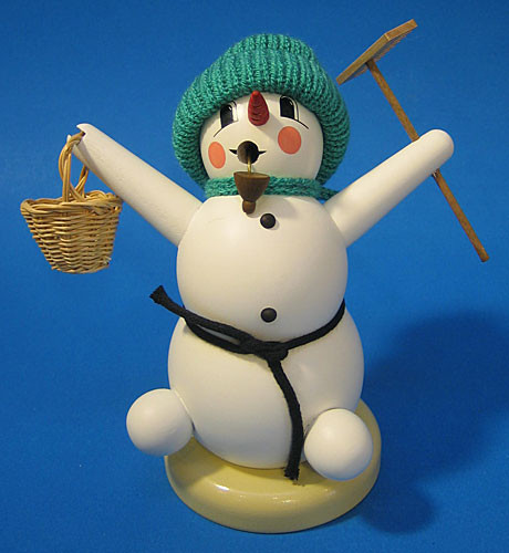 Snowman Basket and Rake German Smoker – detail view of the German Christmas smoker
