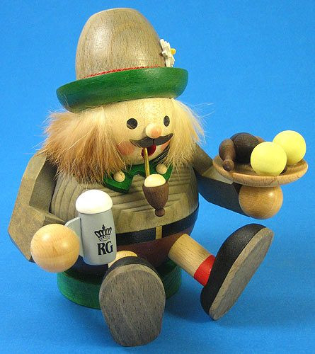 Bavarian Sitting German Smoker – alternate view of the German Christmas smoker