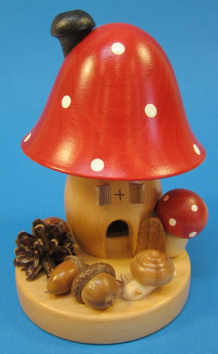 Dotted Mushroom House German Smoker – alternate view of the German Christmas smoker