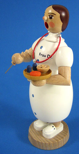 Happy Nurse German Smoker – side view of the German Christmas smoker