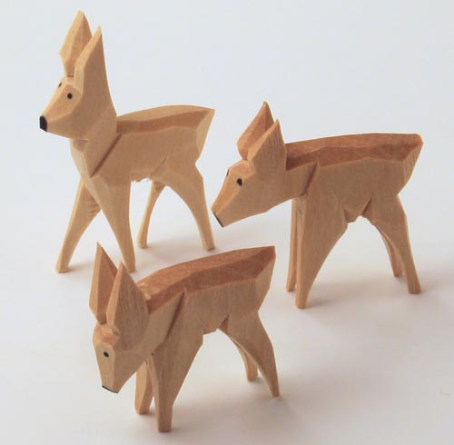 Wooden Deer German Hand Carved Figurine Set Three 45mm – Christmas ornament