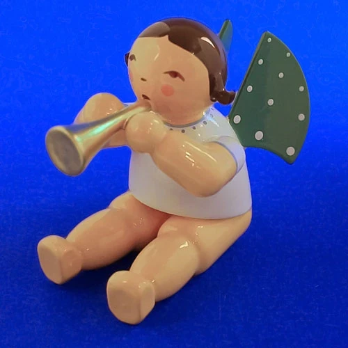 WENDT & KÜHN Sitting Brunette Angel Small Horn Figurine – Christmas Figurine