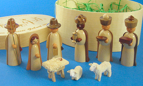 Natural Nativity German Figurine Box Set – alternate view of the Christmas ornament
