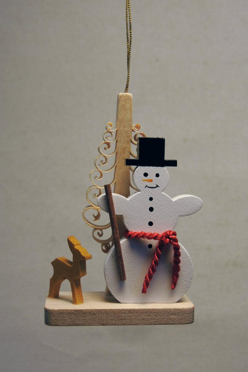 Snowman Tree Deer Christmas German Ornament – detail view of the Christmas ornament