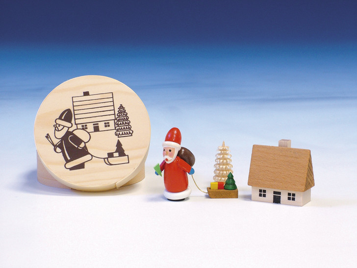 Santa Village Figurine Set – detail view of the Christmas ornament
