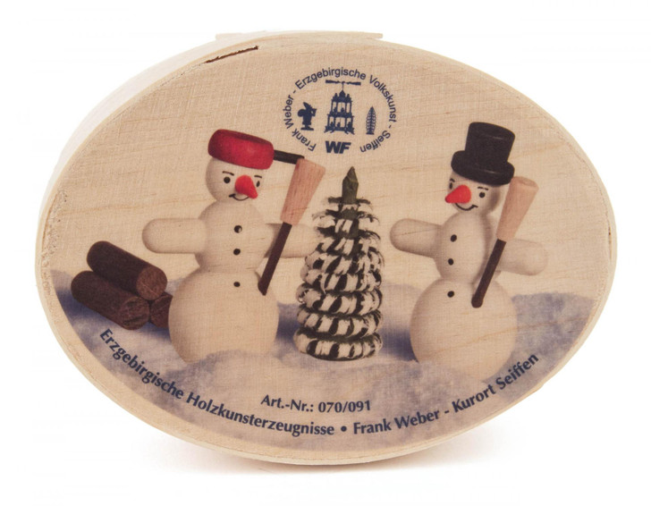 Snowmen in Wood Box German Figurine Set – detail view of the Christmas ornament