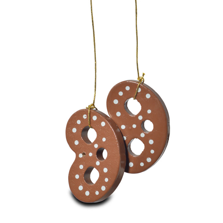 Pretzel Light Brown Ornament Set | 4 cm – alternate view of the Christmas ornament
