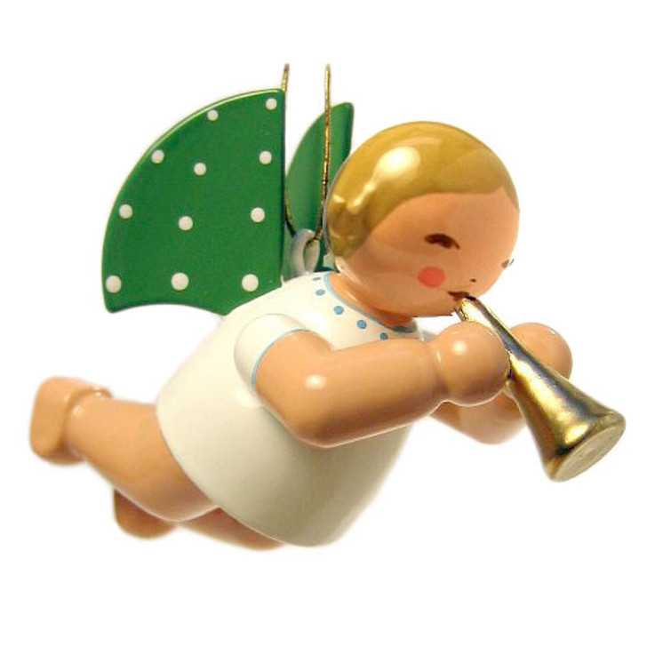 WENDT & KÜHN Flying Angel Playing Horn Ornament – detail view of the Christmas ornament