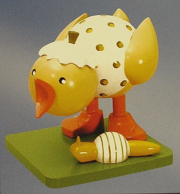 Chick Snail Figurine – alternate view of the Christmas ornament