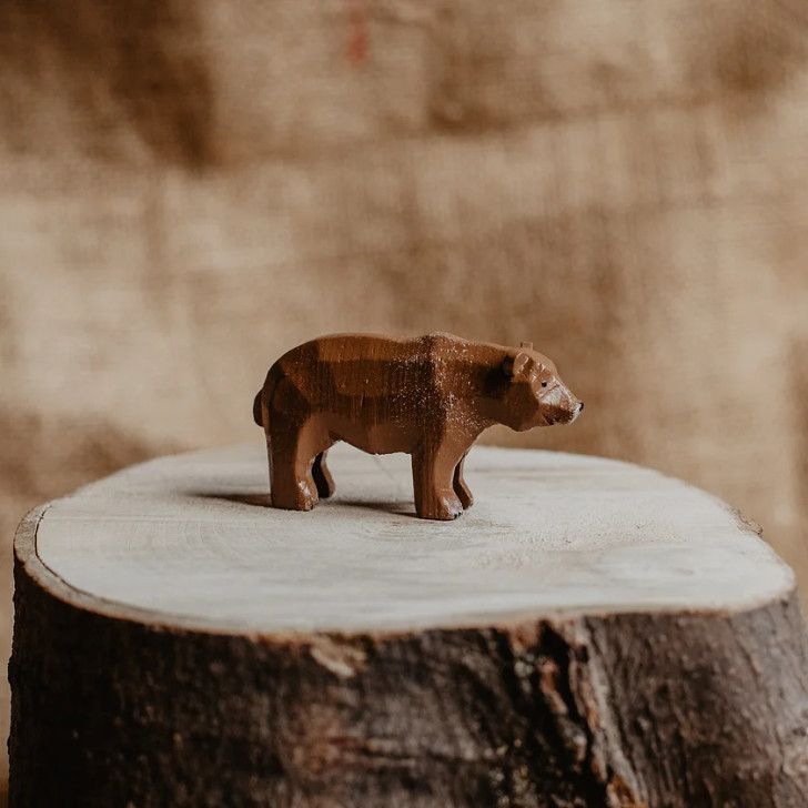 Zoo Animals with Box – side view of the Christmas ornament