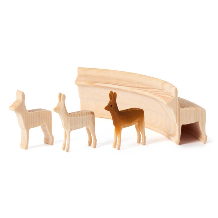 Four-Stage Wooden Deer Carving: From Block to Masterpiece – Christmas ornament by Hans-Gunter Flath