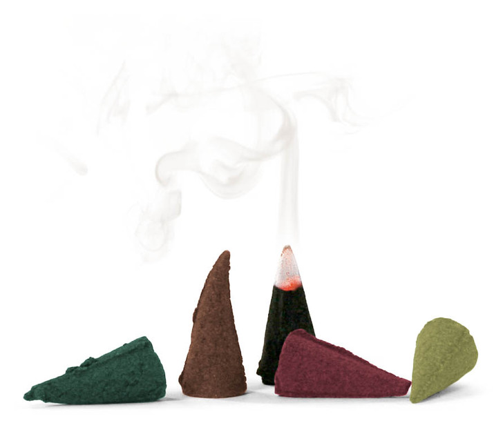 Crottendorfer Mixed Scents Incense Cones – alternate view of the German Christmas smoker