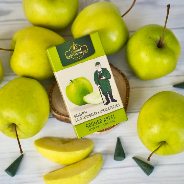 Crottendorfer Green Apple Incense Cones – detail view of the German Christmas smoker