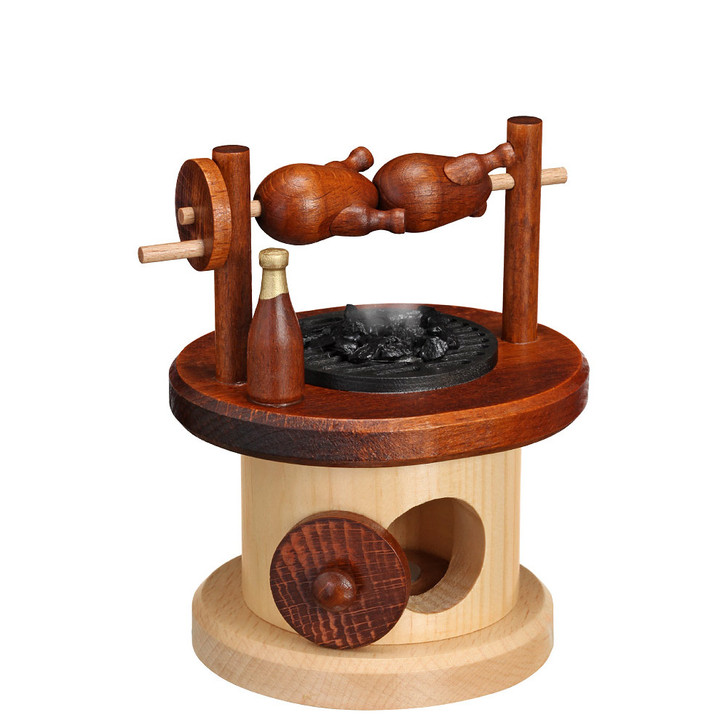 Chicken Barbecue Incense Smoker | 5.3 Inches Tall – detail view of the German Christmas smoker