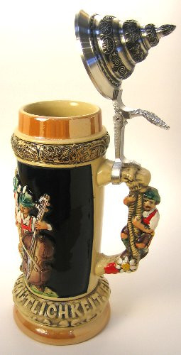 Oktoberfest Musician Band Beer Stein – side view of the German handcrafted gift
