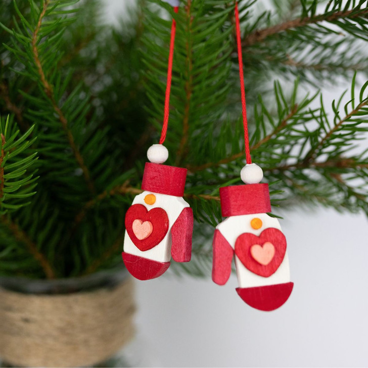 Mittens Wooden Ornament | Set of 6