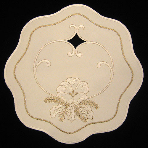 Christmas Golden Bells German Table Topper – German handcrafted gift by Funke Stickerei GmbH