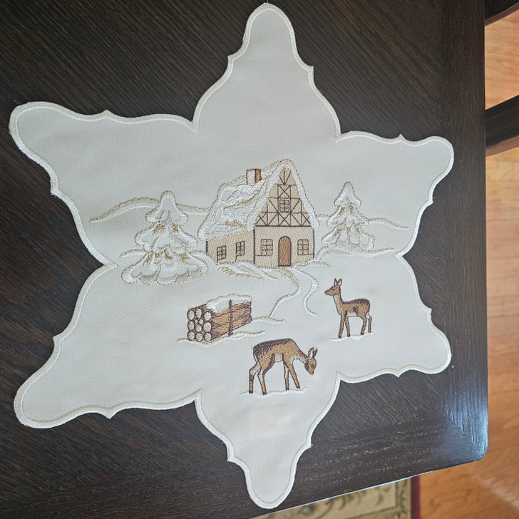 Christmas Winter World Creme Star Shaped Tablecloth | 13.75 inches | 35cm LNWINTERWELT35ST – side view of the German handcrafted gift