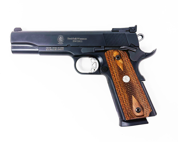 SMITH & WESSON 1911 - 45 ACP - 5" - 8+1 - BLACK