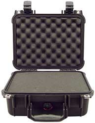 Pelican 1400 Protector Pistol Case Black - interior foam and latch detail