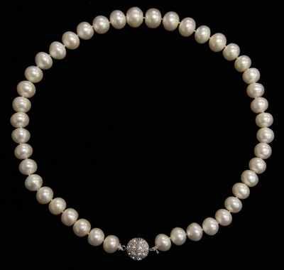 WHITE PEARL NECKLACE (PN04WH)