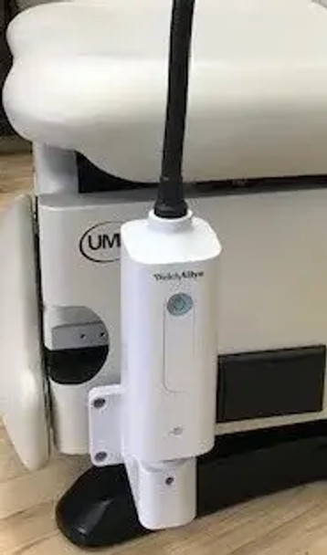 UMF 593 Front Mounting Plate for Welch Allyn Light Bracket (Patient Right)