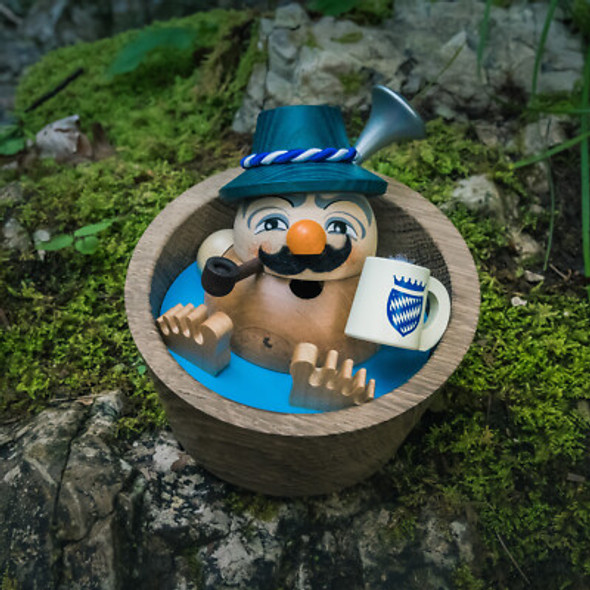 Bathing Bavarian German Smoker - 3.9 Inches