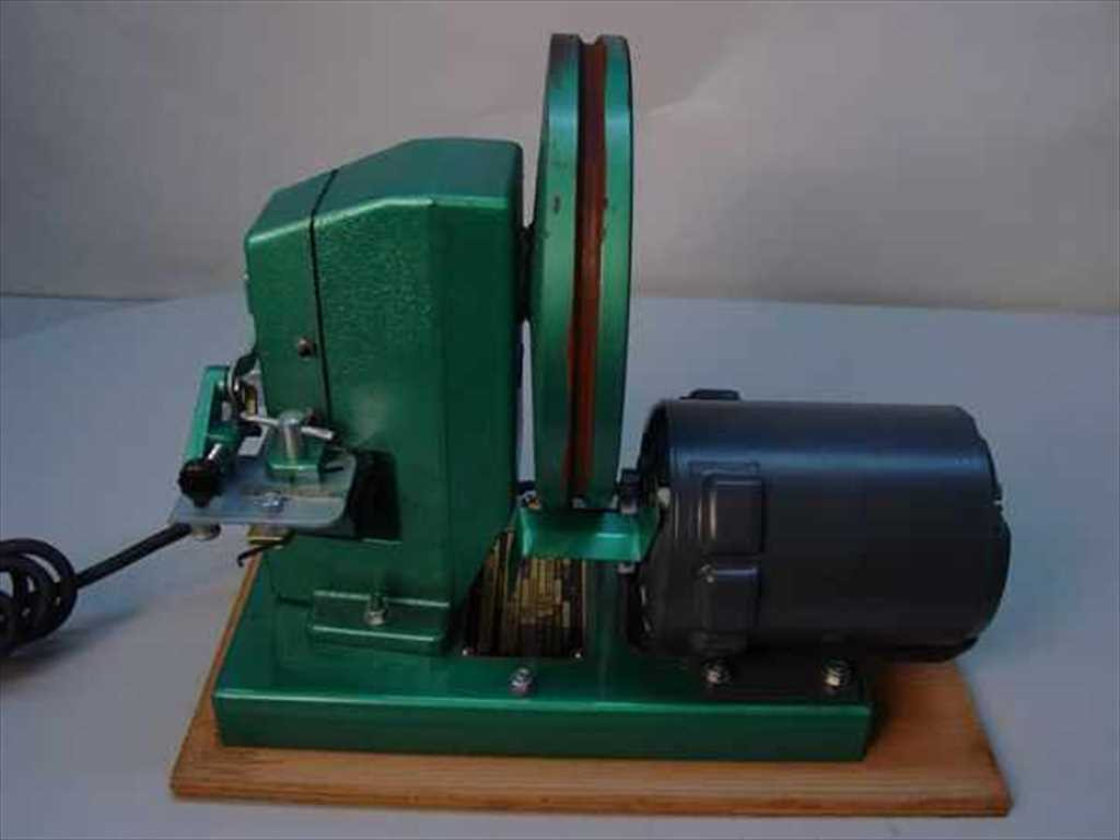 Foley Manufacturing Co. 385 Automatic Hand Saw Retoother