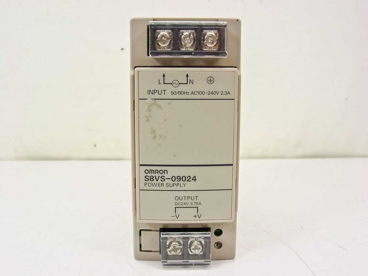 S8VS-09024 | オムロン S8VS DINレール取付け用スイッチング電源
