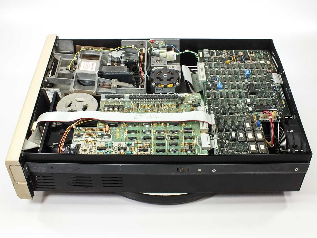 Data Systems Design DEC 8