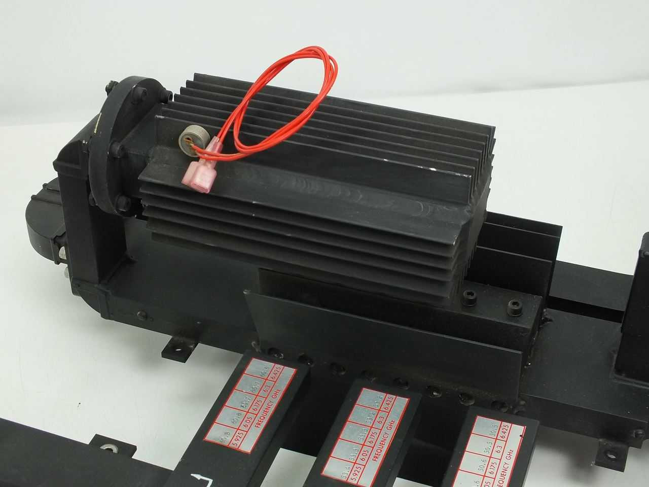 Varian VUJ-8527-01 Rigid C-Band Microwave Waveguide & Load