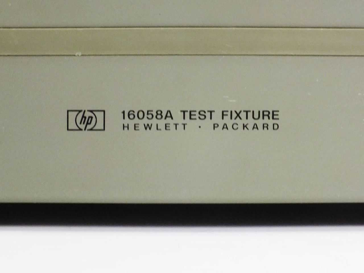 Hewlett Packard 16058A 4145A 4145B Test Fixture Analyzer w