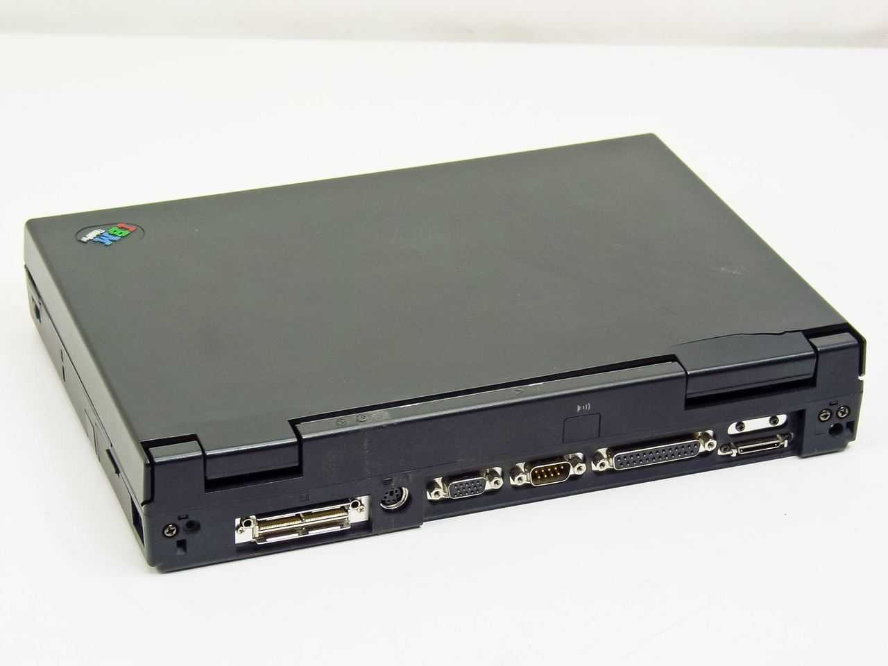 その他ノートPC本体 IBM ThinkPad X22 Pentium 3 + Ultrabase IBM ThinkPad X22 Pentium 3 + Ultrabase
