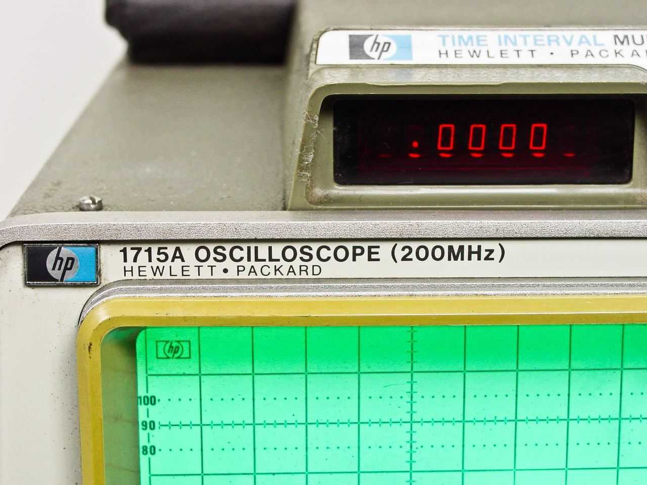 HP 1715A Oscilloscope (200MHz)