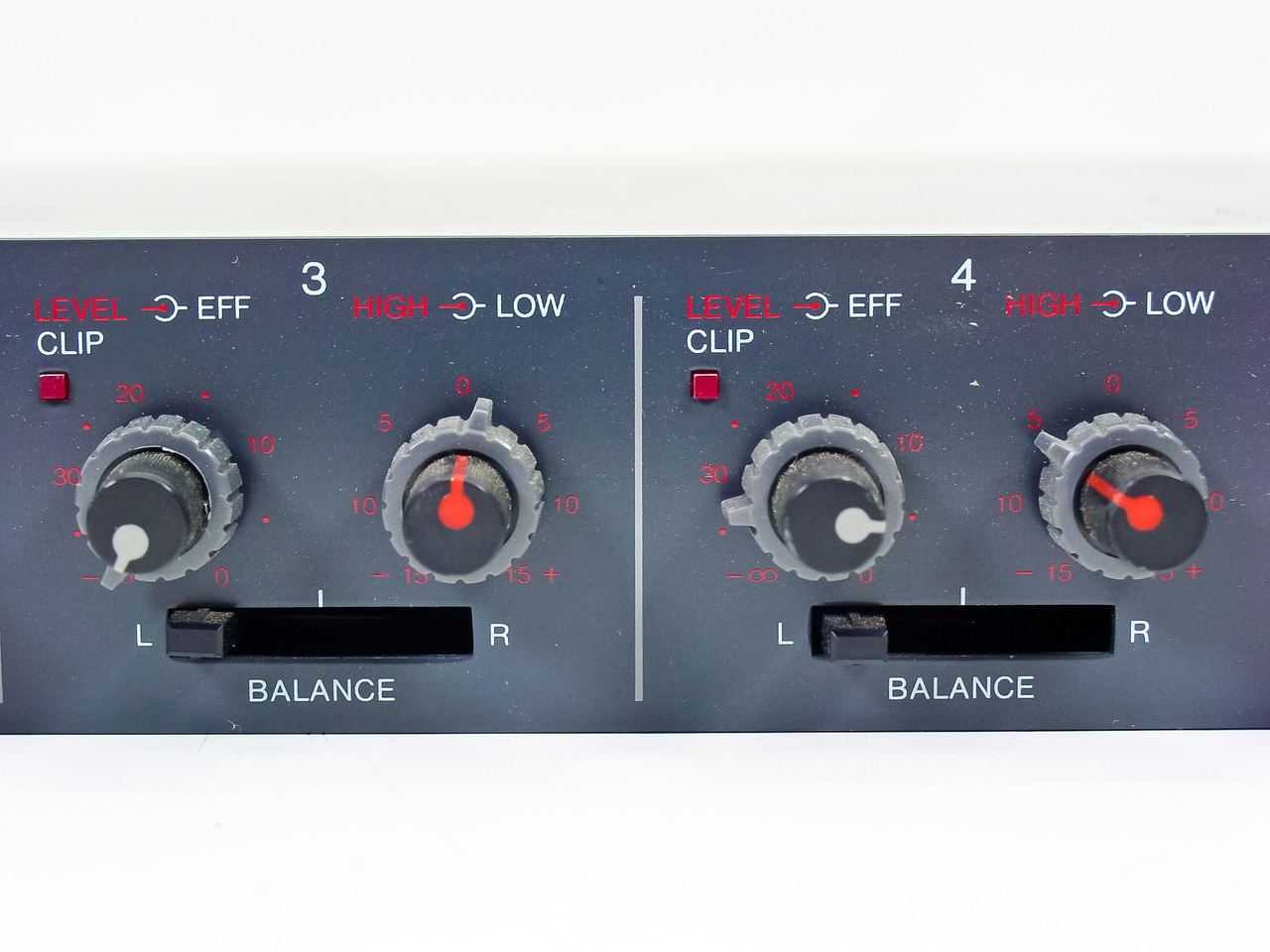 TOA D-3 Stereo Electronic Music Mixer 4-Channel Rackmount