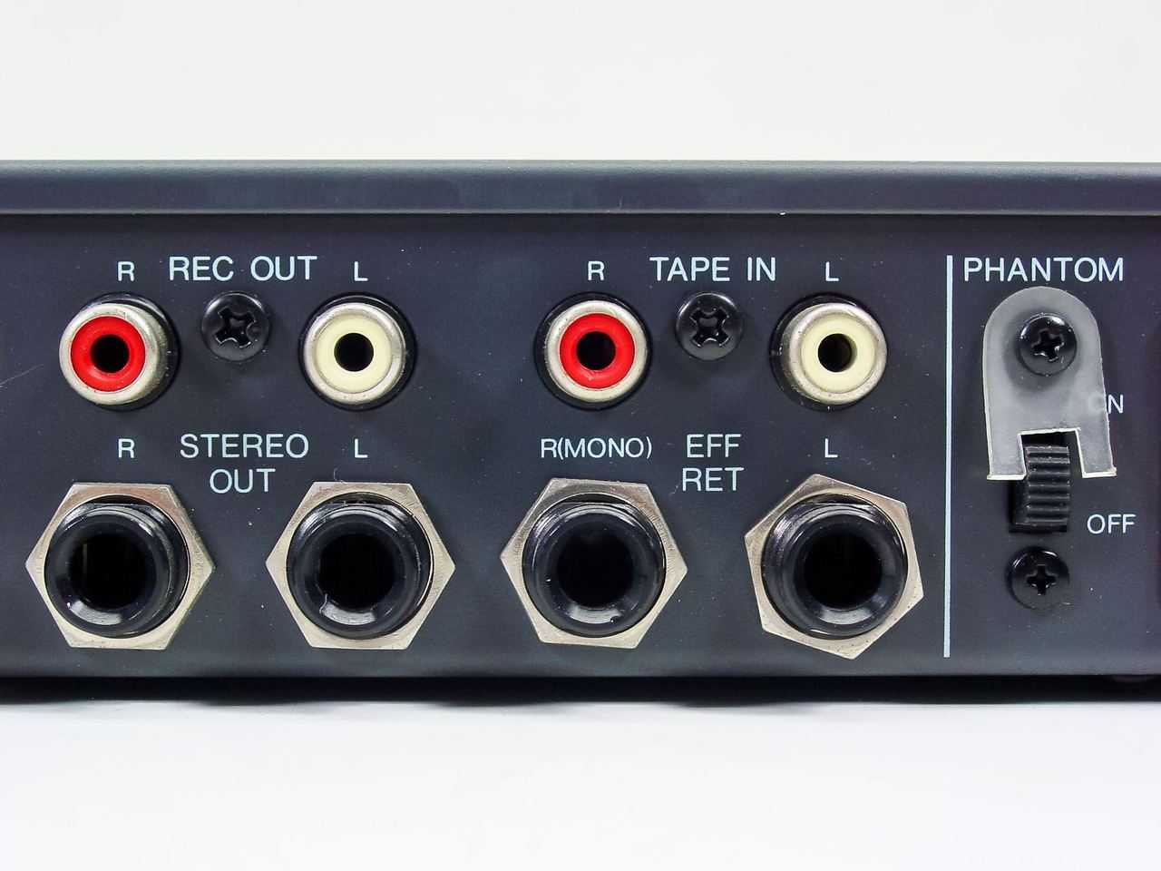 TOA D-3 Stereo Electronic Music Mixer 19 Inc Rackmount with Ears