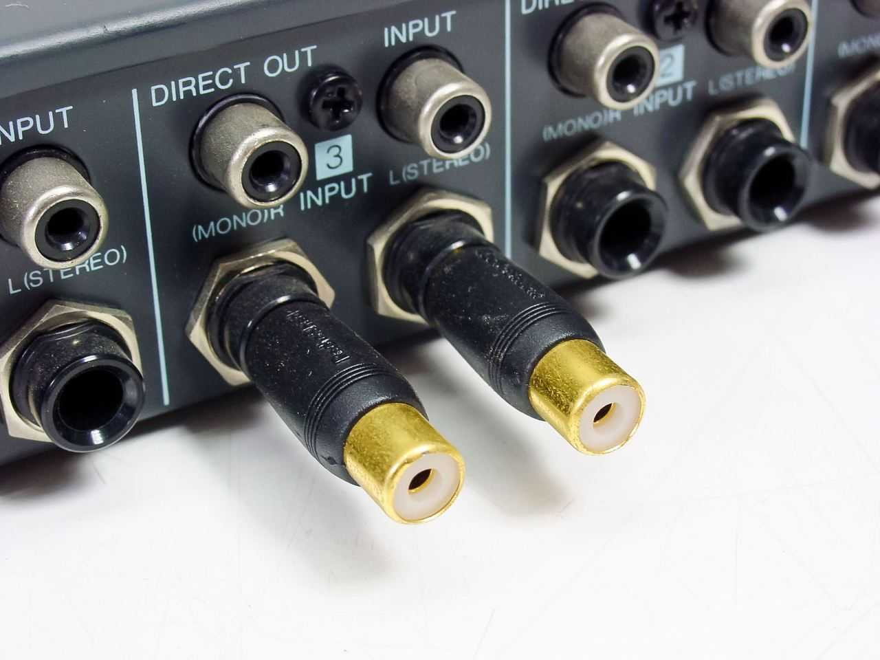 TOA D-3 Stereo Electronic Music Mixer 4-Channel Rackmount